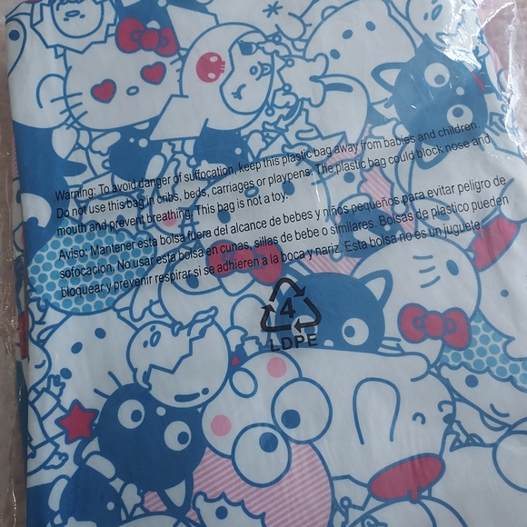 Adult Hello Kitty Pajamas - Picture 5 of 7